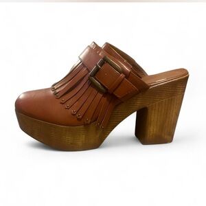 Women’s Tan Leather Fringe Buckle Clog Mule